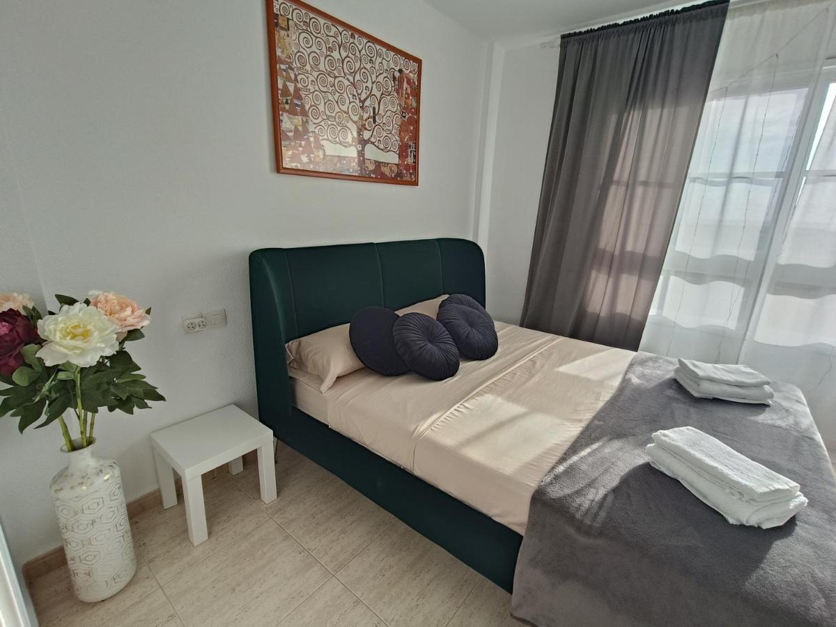 Apartamento Familiar Arcoiris Primera Linea De La Playa Кальяо-Сальвахе Екстер'єр фото
