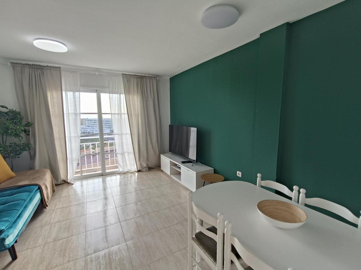 Apartamento Familiar Arcoiris Primera Linea De La Playa Кальяо-Сальвахе Екстер'єр фото